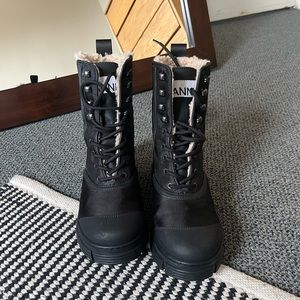 Ganni shearling fleece lined lace-up combat boots. Size 38/US8 LIKE NEW